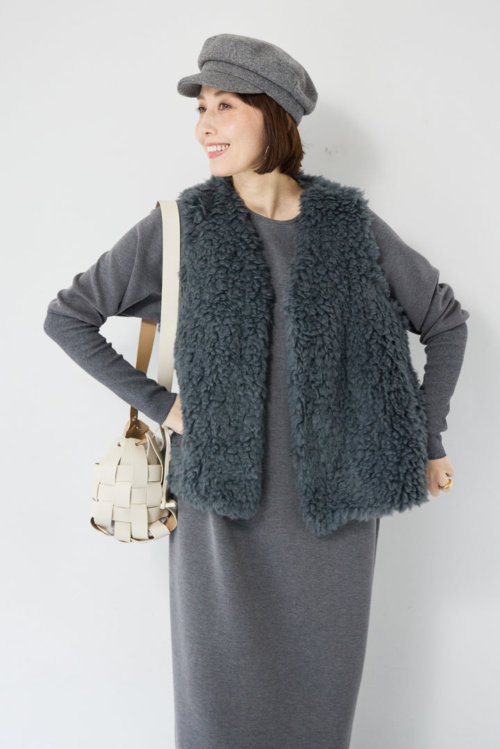 [SET]バックジップソフトダンボールワンピース+カーリーファーショートベスト(2set)