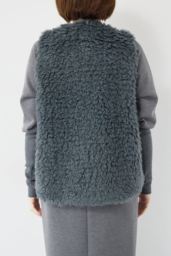 カーリーファーショートベスト