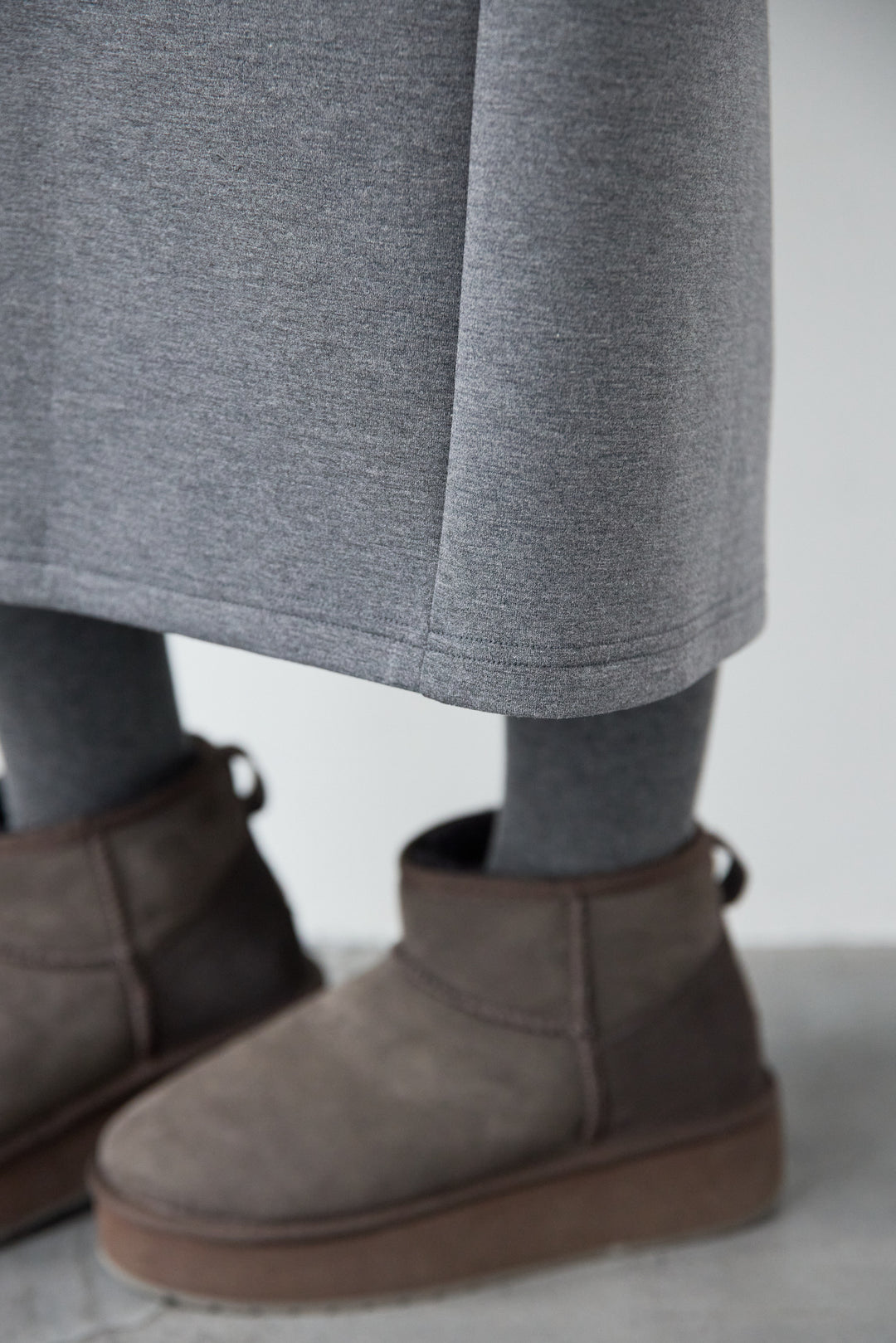 [SET]バックジップソフトダンボールワンピース+カーリーファーショートベスト(2set)