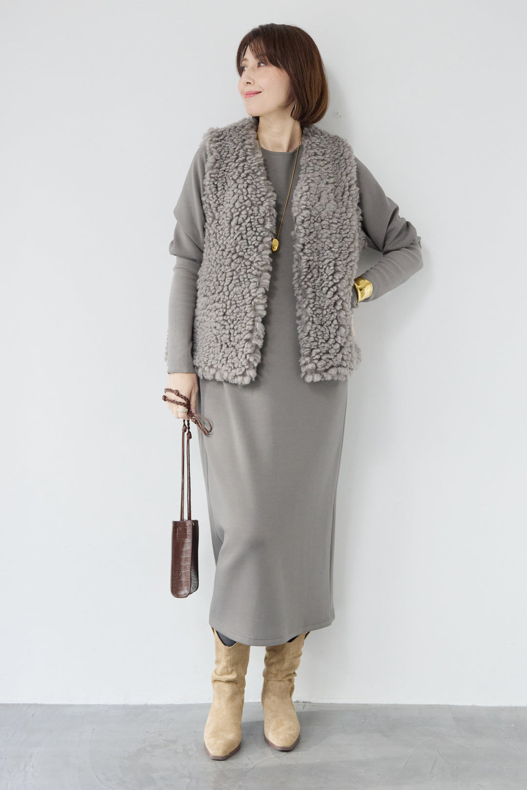 カーリーファーショートベスト