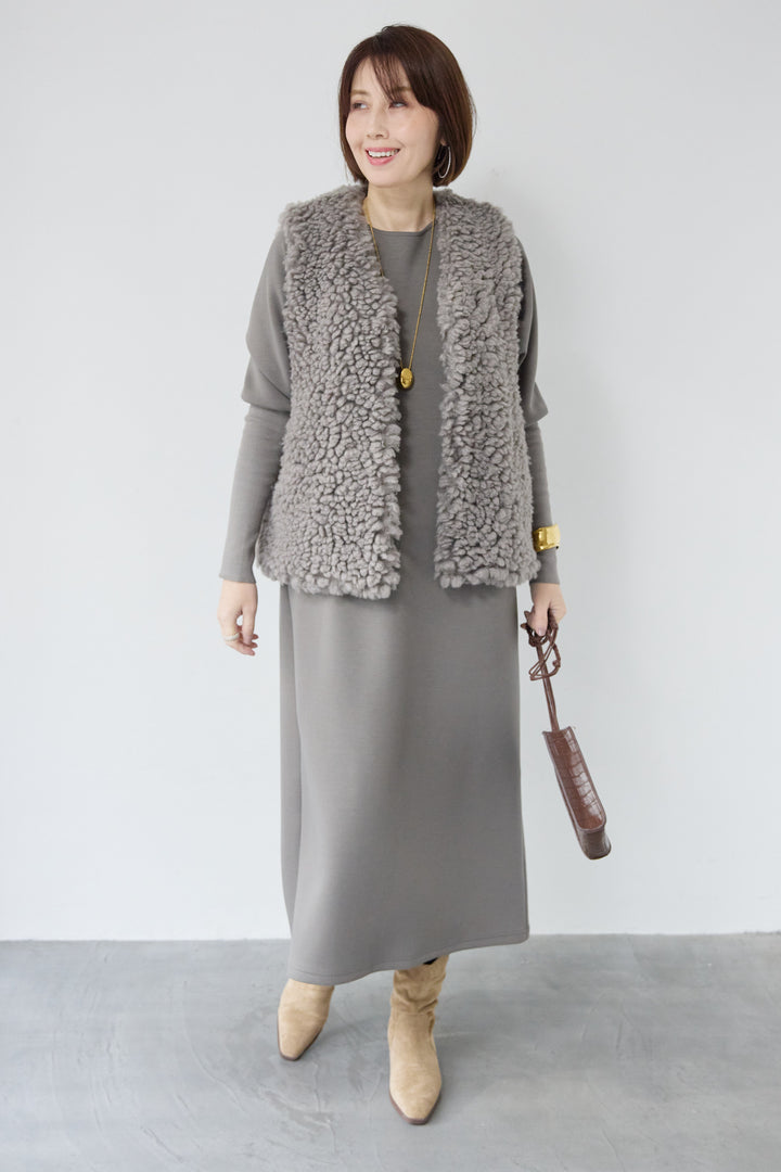 [SET]バックジップソフトダンボールワンピース+カーリーファーショートベスト(2set)