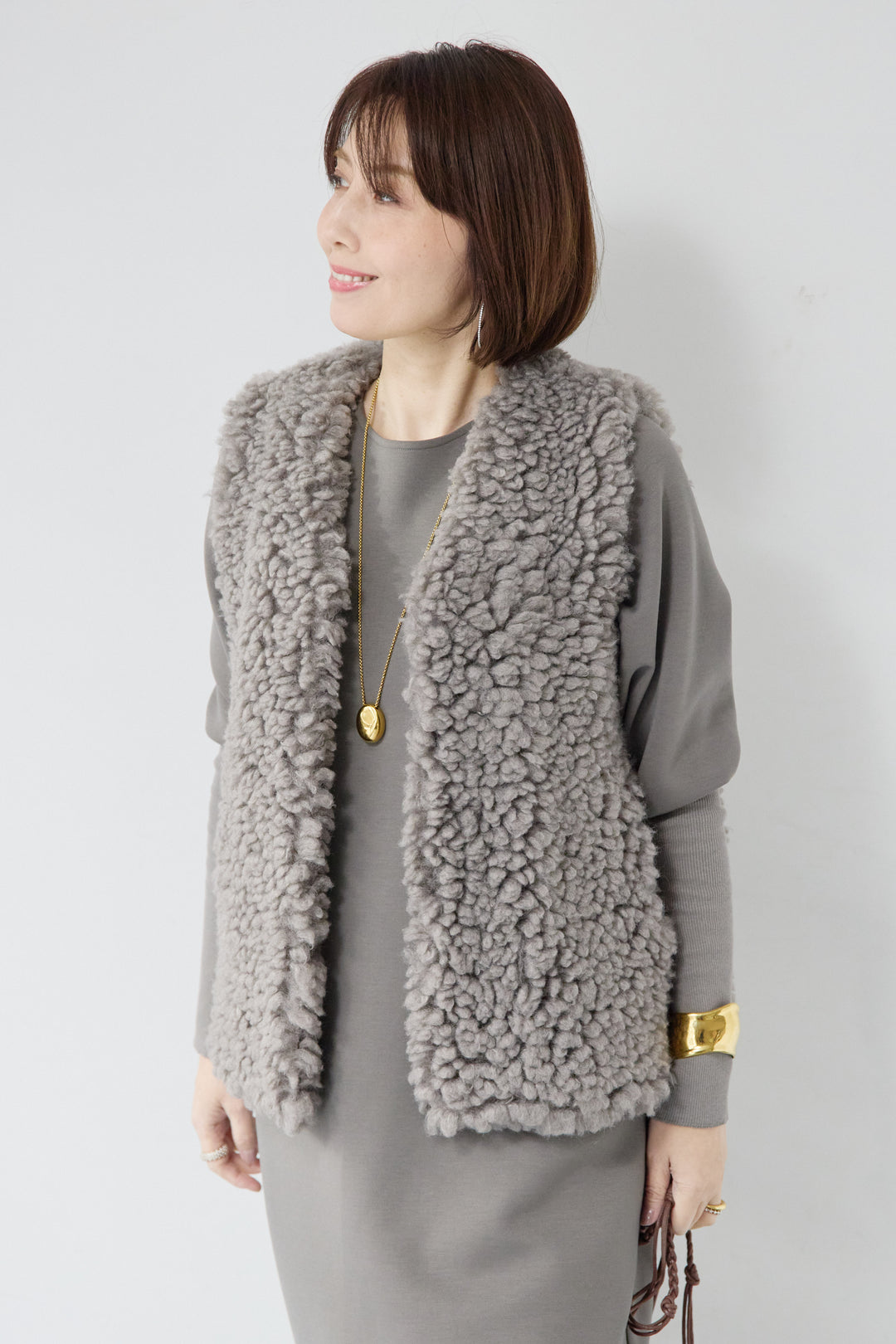 [SET]バックジップソフトダンボールワンピース+カーリーファーショートベスト(2set)