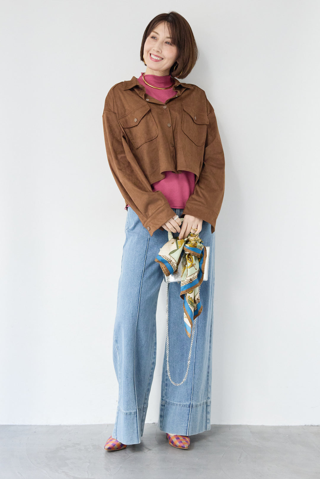 ロールエッジタートルニット