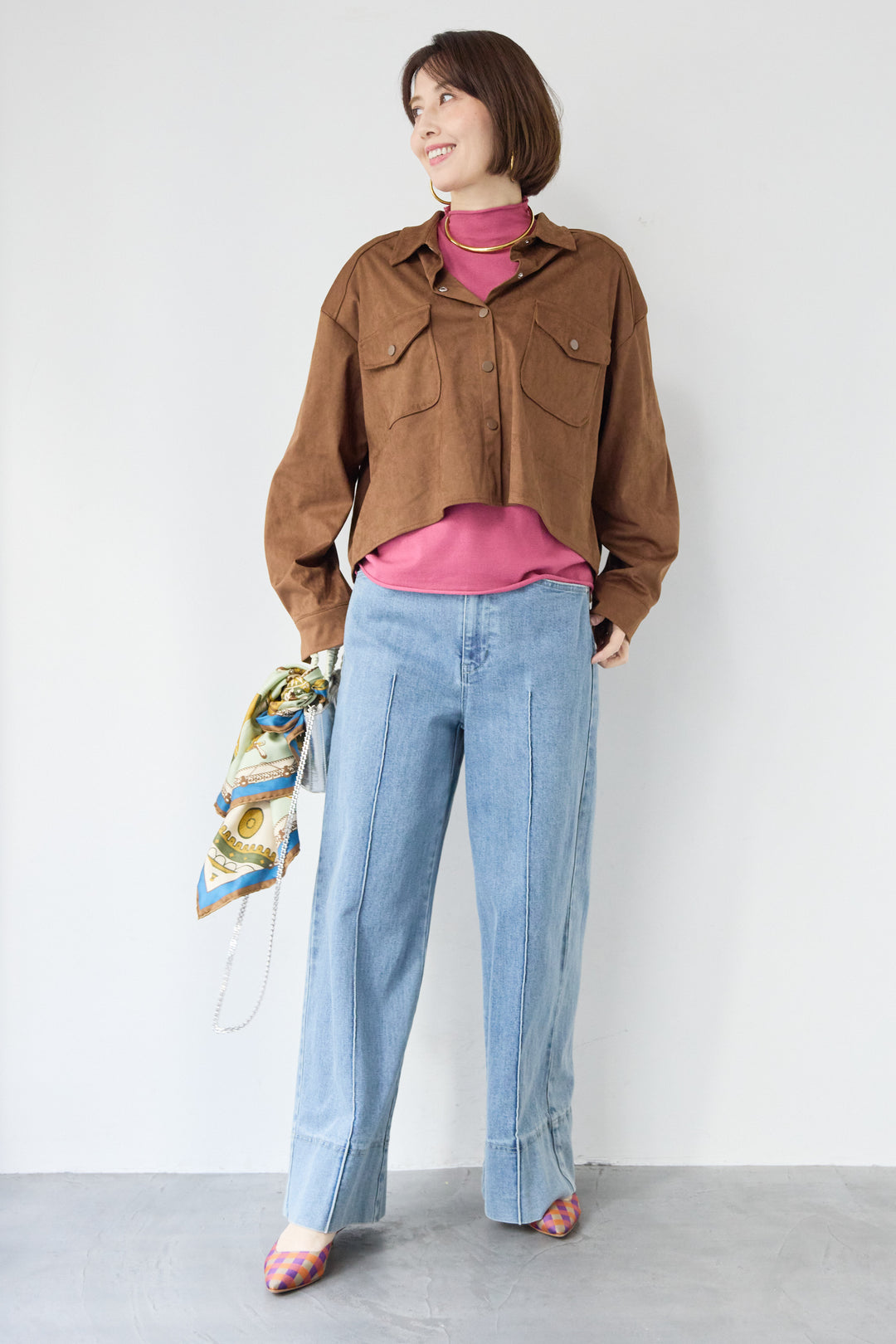 ロールエッジタートルニット