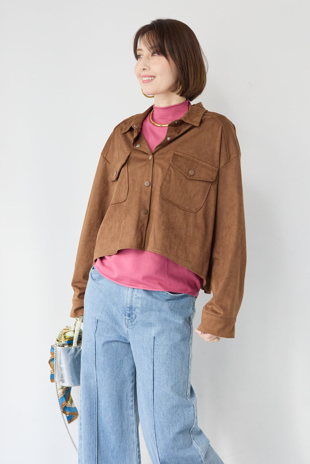 ロールエッジタートルニット