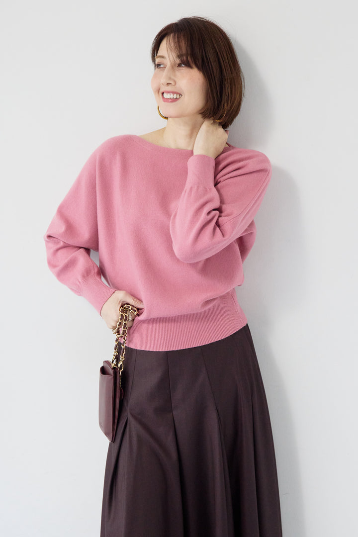 ボートネックニットプルオーバー