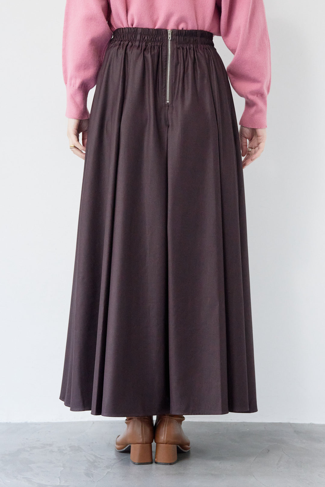 タックボリュームスカート