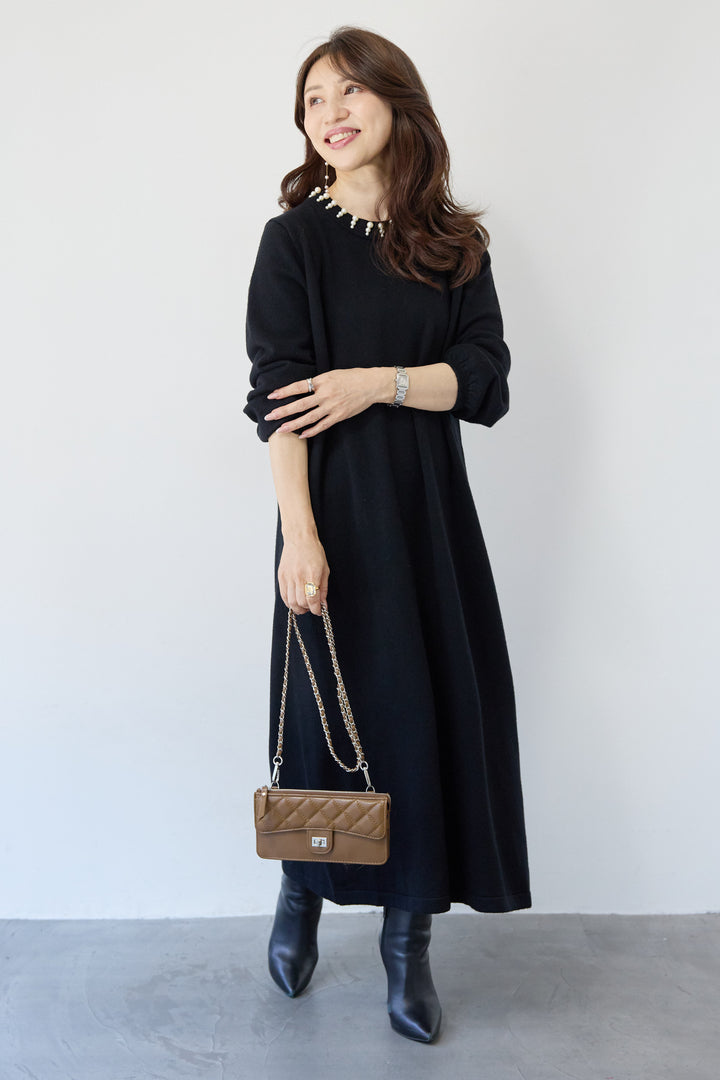 パールネックラインワンピース