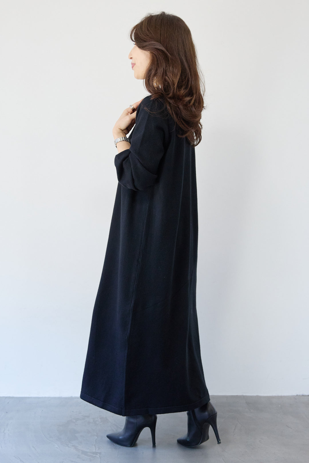 パールネックラインワンピース