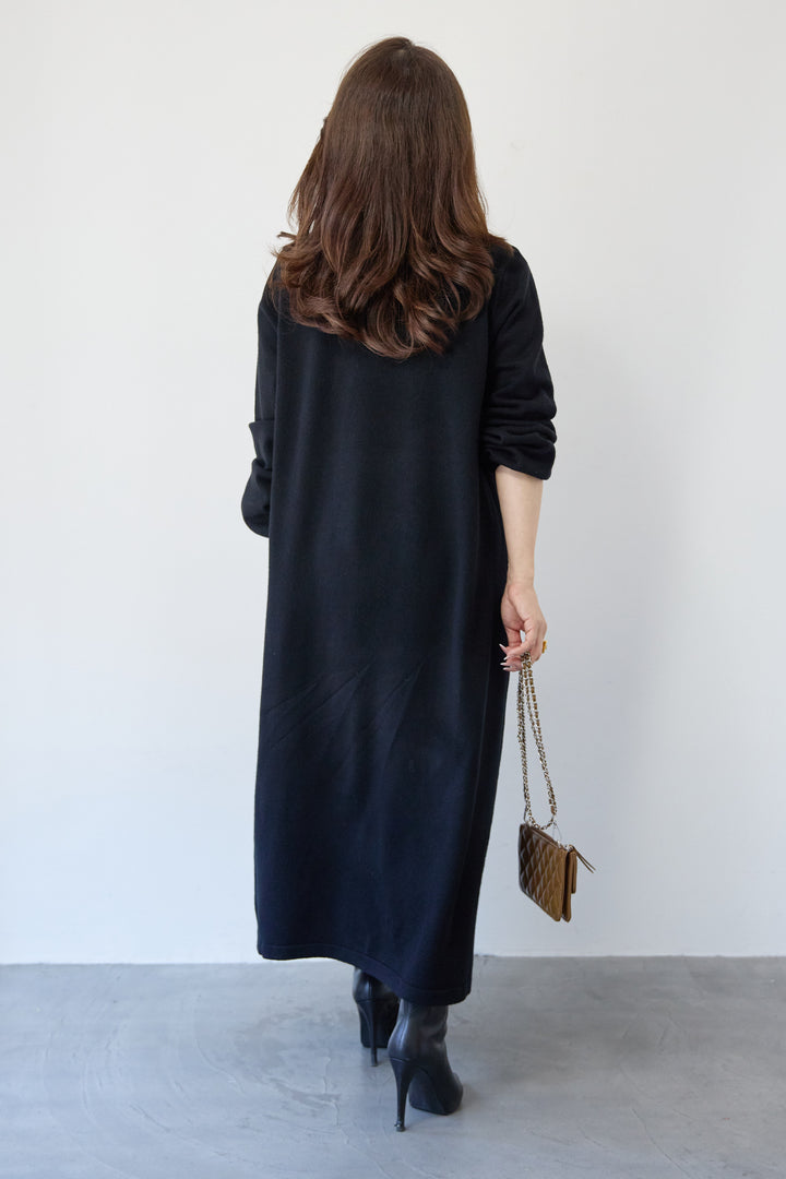 パールネックラインワンピース