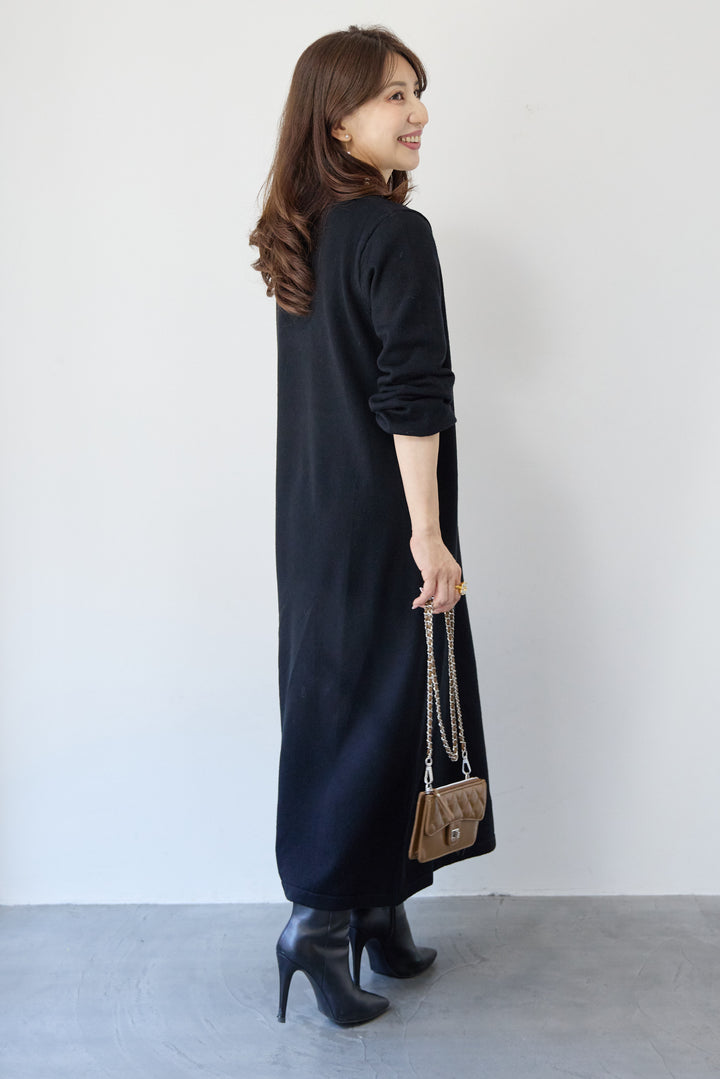 パールネックラインワンピース