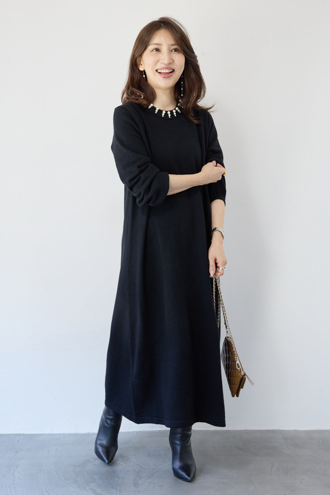 パールネックラインワンピース