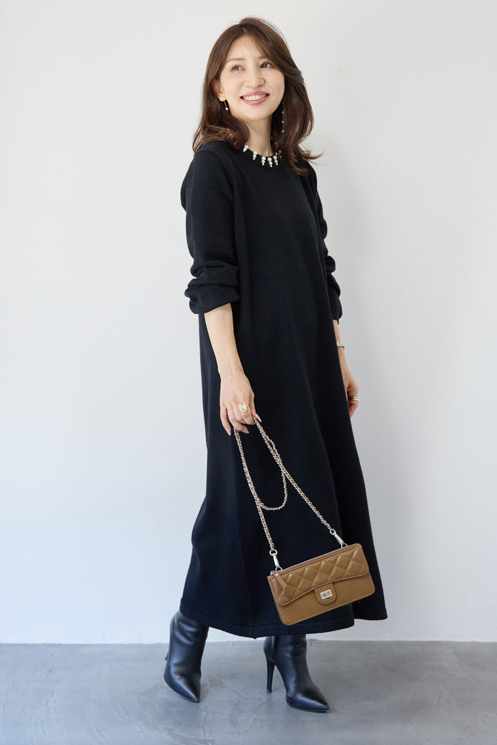 パールネックラインワンピース