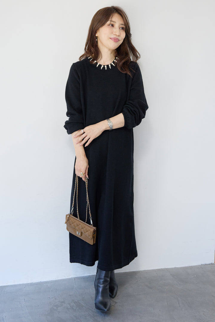 パールネックラインワンピース