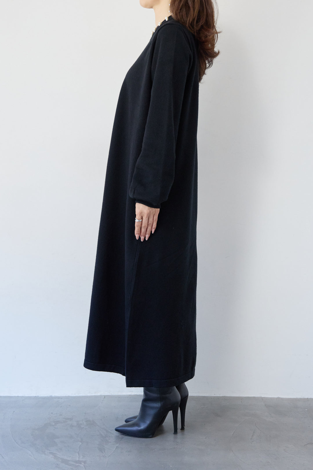 パールネックラインワンピース