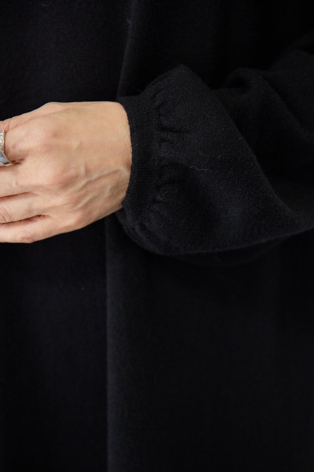 パールネックラインワンピース