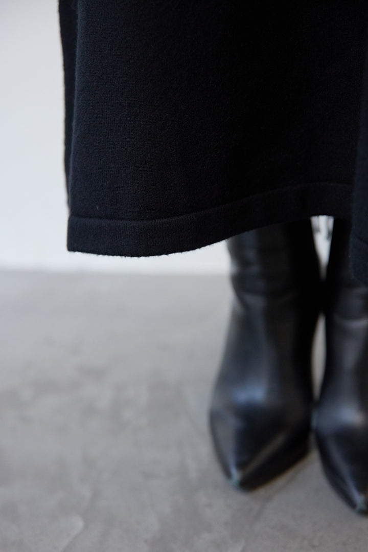 パールネックラインワンピース