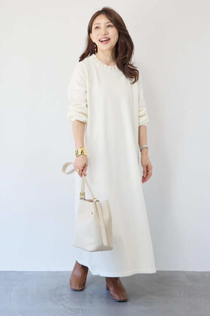 パールネックラインワンピース