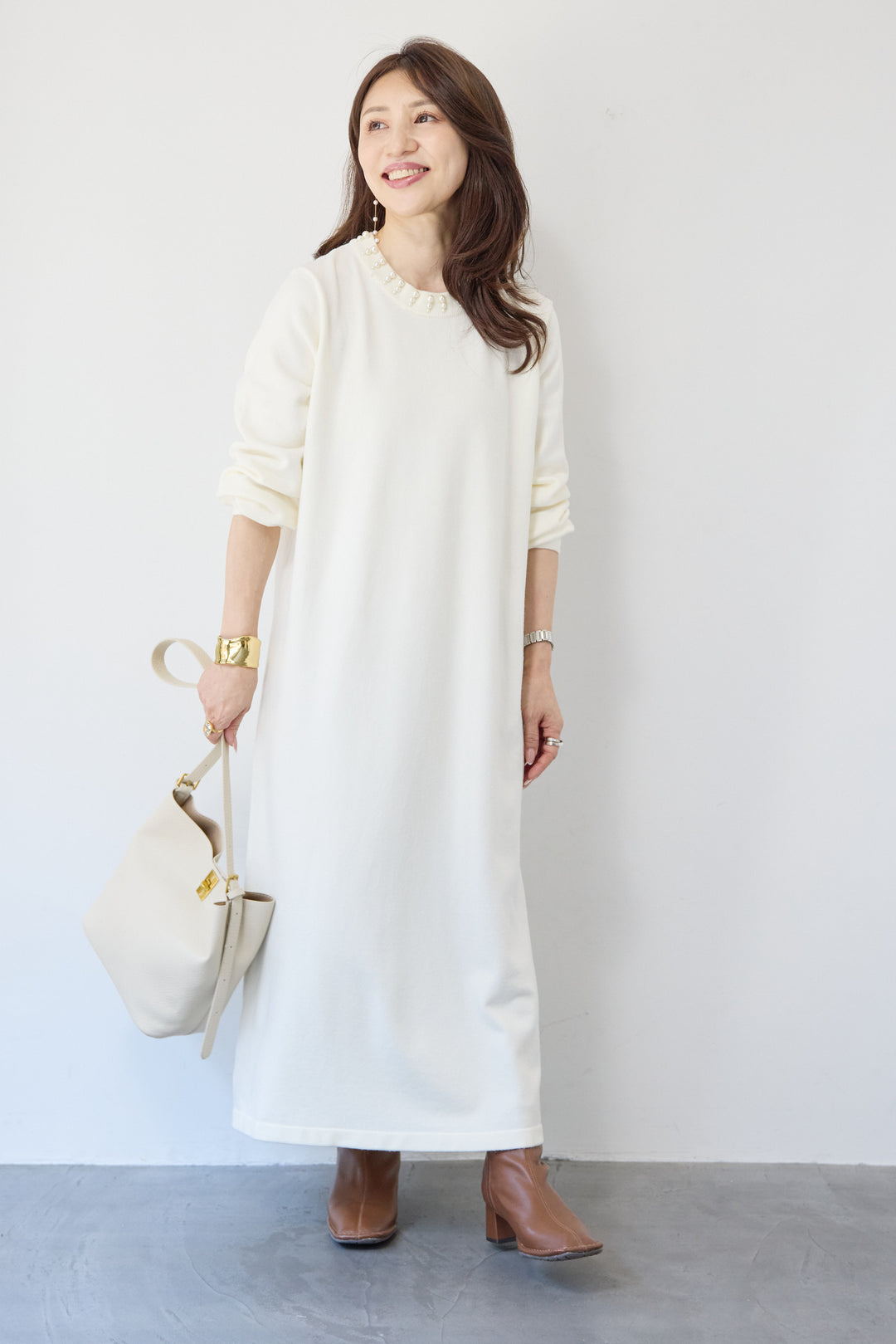 パールネックラインワンピース