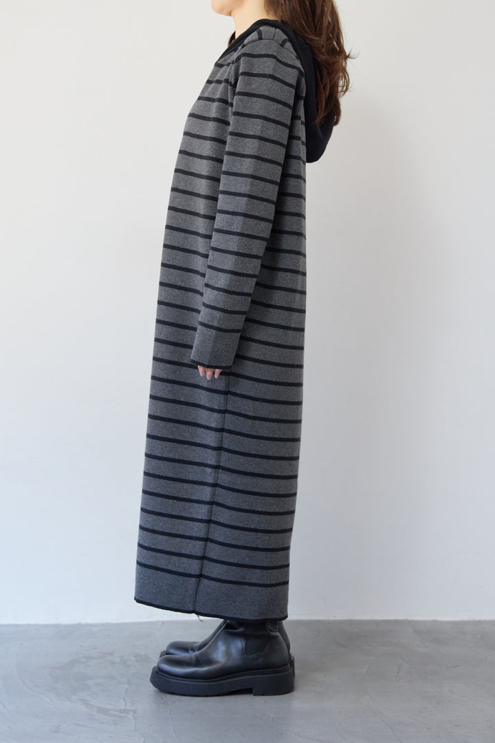 ロングレングス フーディニットワンピース