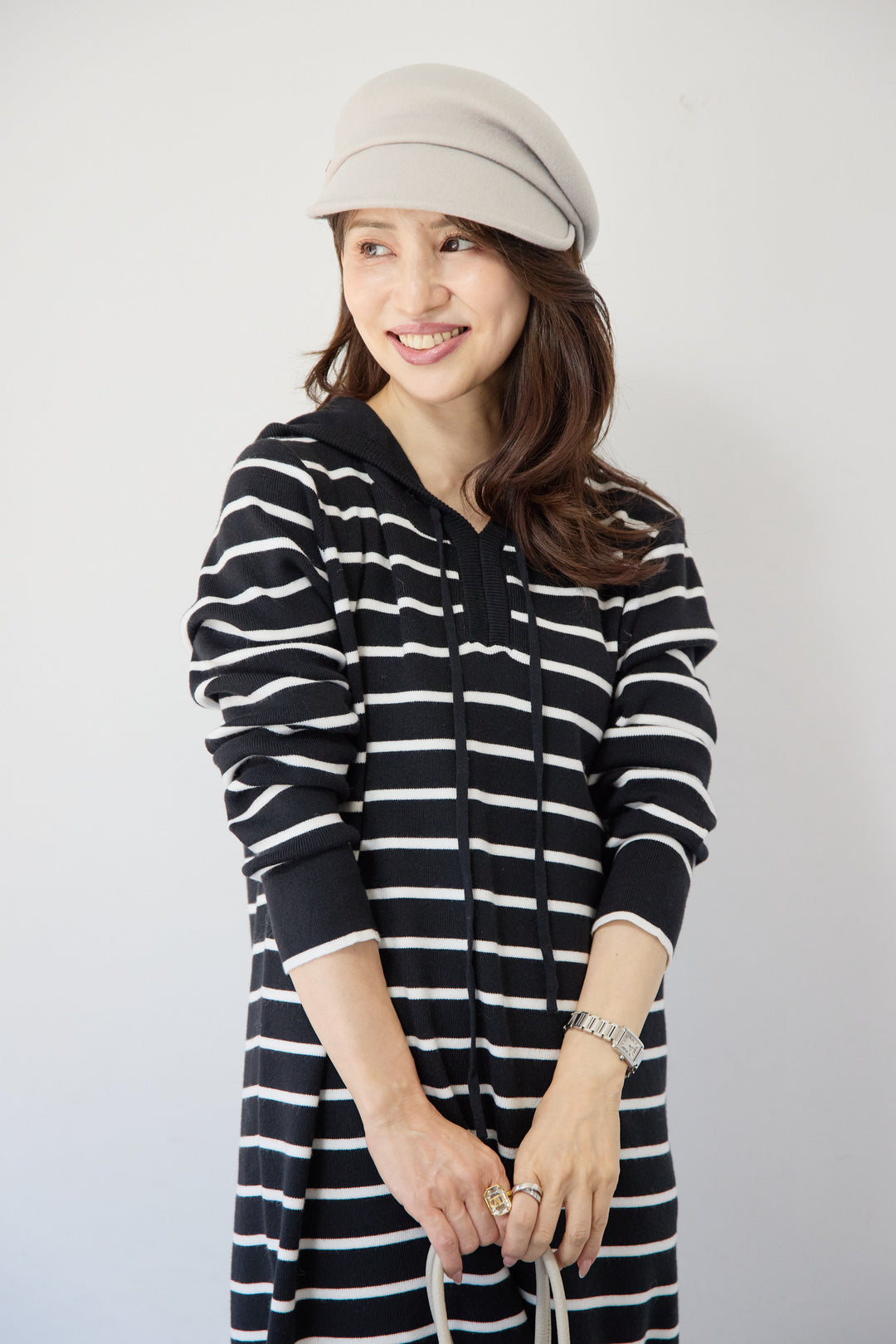 ロングレングス フーディニットワンピース