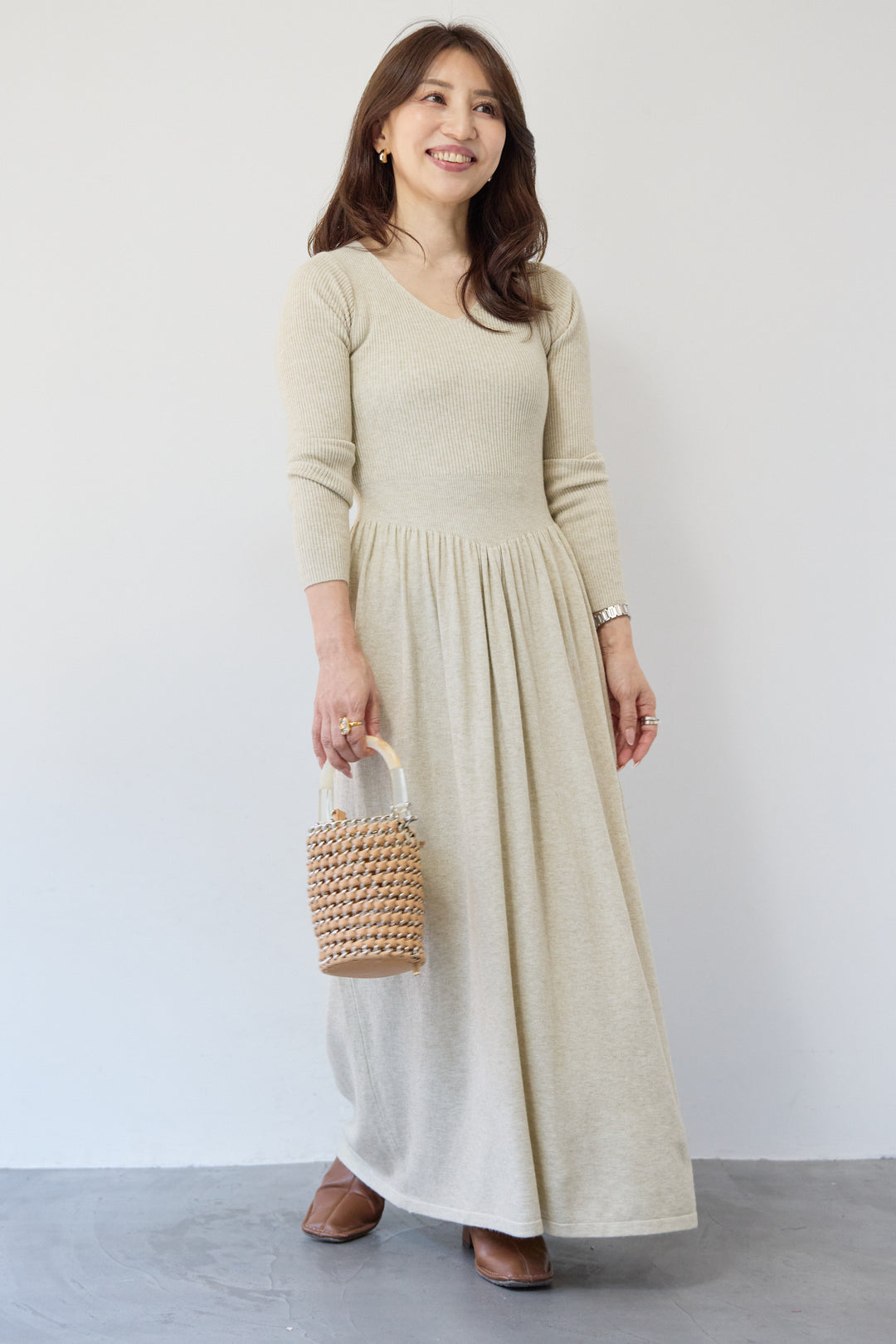 フレアリブニットワンピース