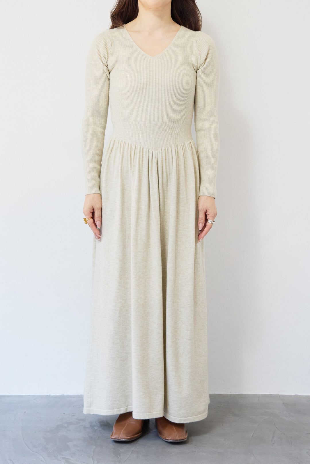 フレアリブニットワンピース