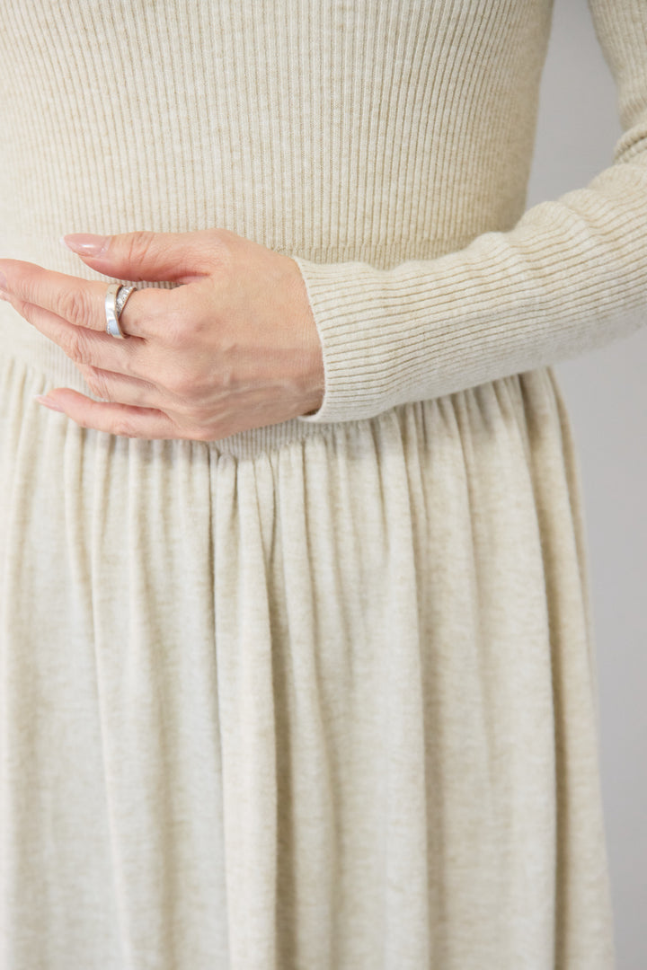 フレアリブニットワンピース