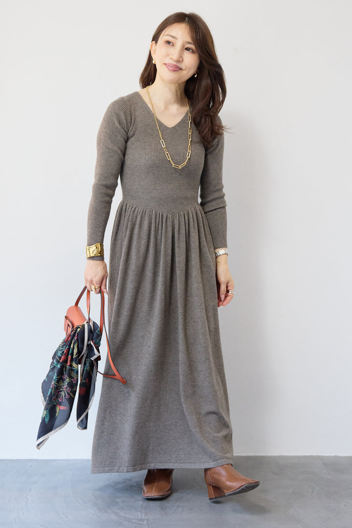 フレアリブニットワンピース