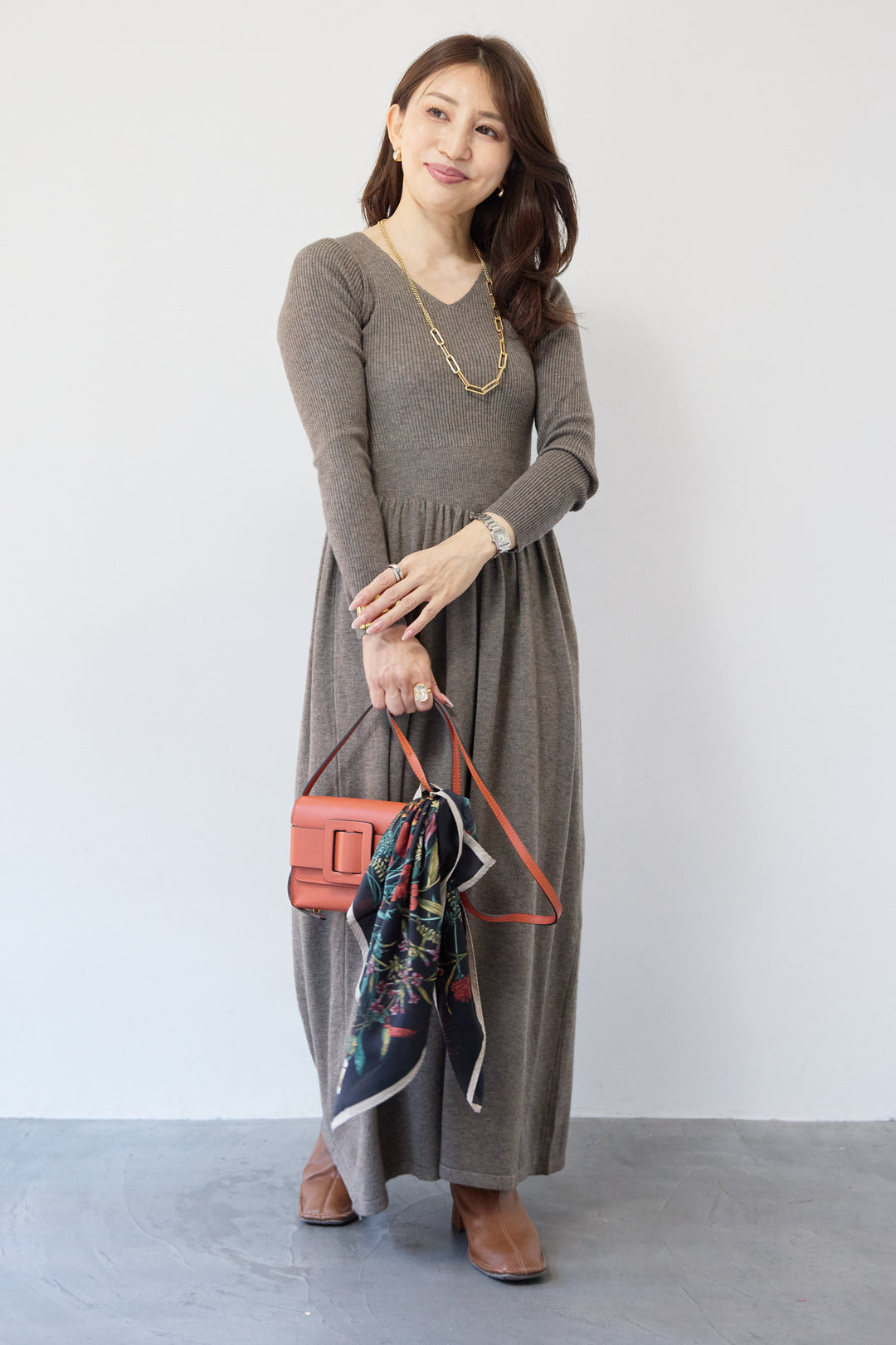 フレアリブニットワンピース