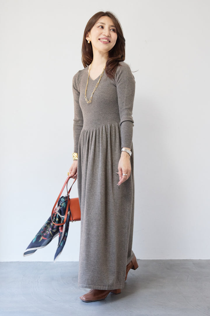 フレアリブニットワンピース