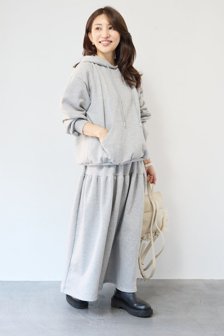 ライトウェイトフレアスウェットセットアップ