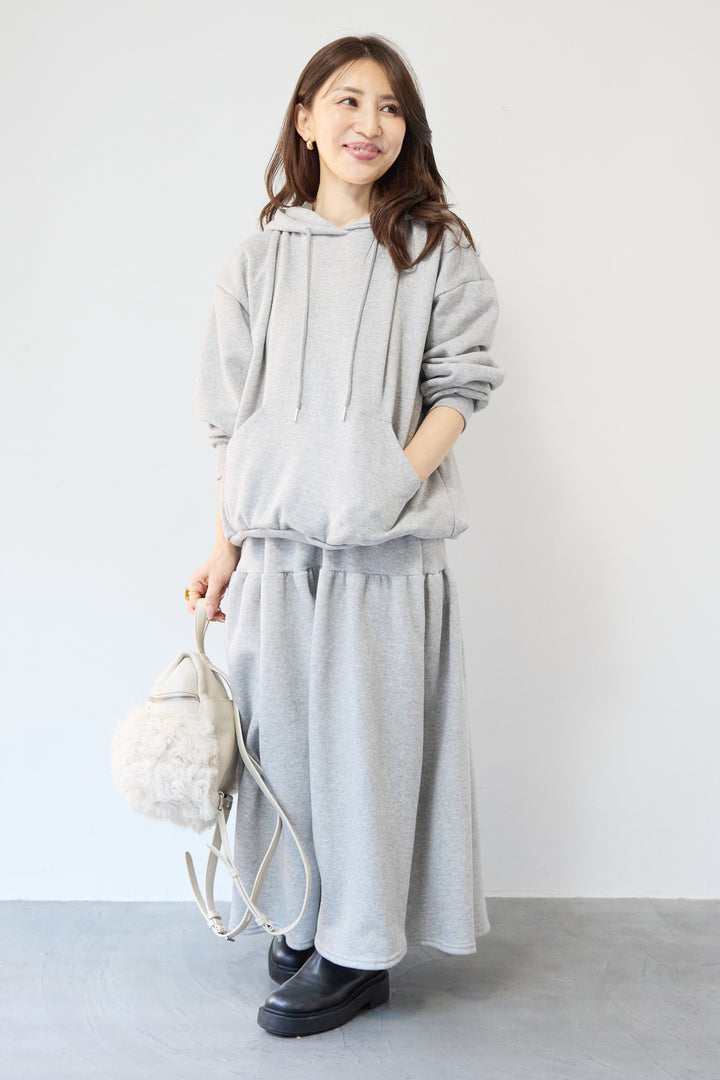 ライトウェイトフレアスウェットセットアップ