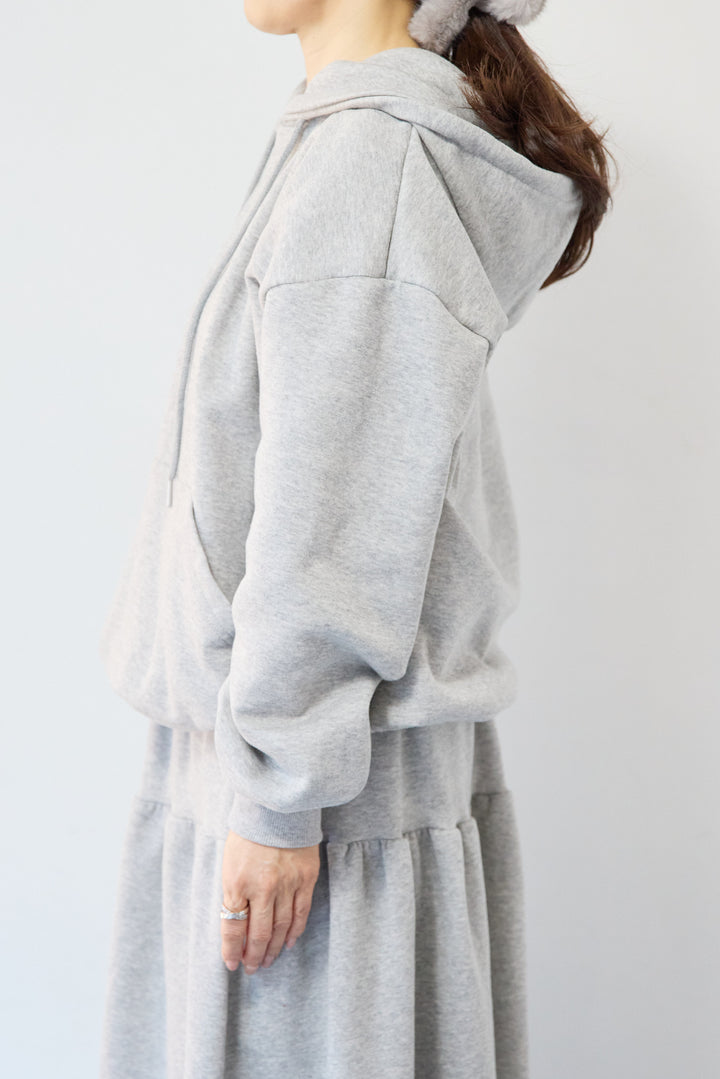 ライトウェイトフレアスウェットセットアップ