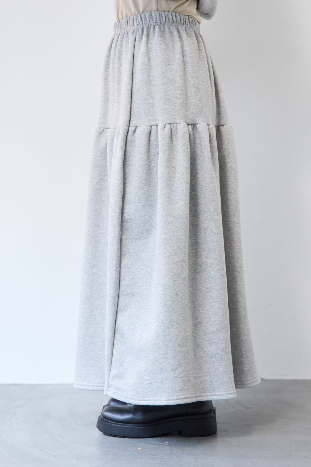 ライトウェイトフレアスウェットセットアップ