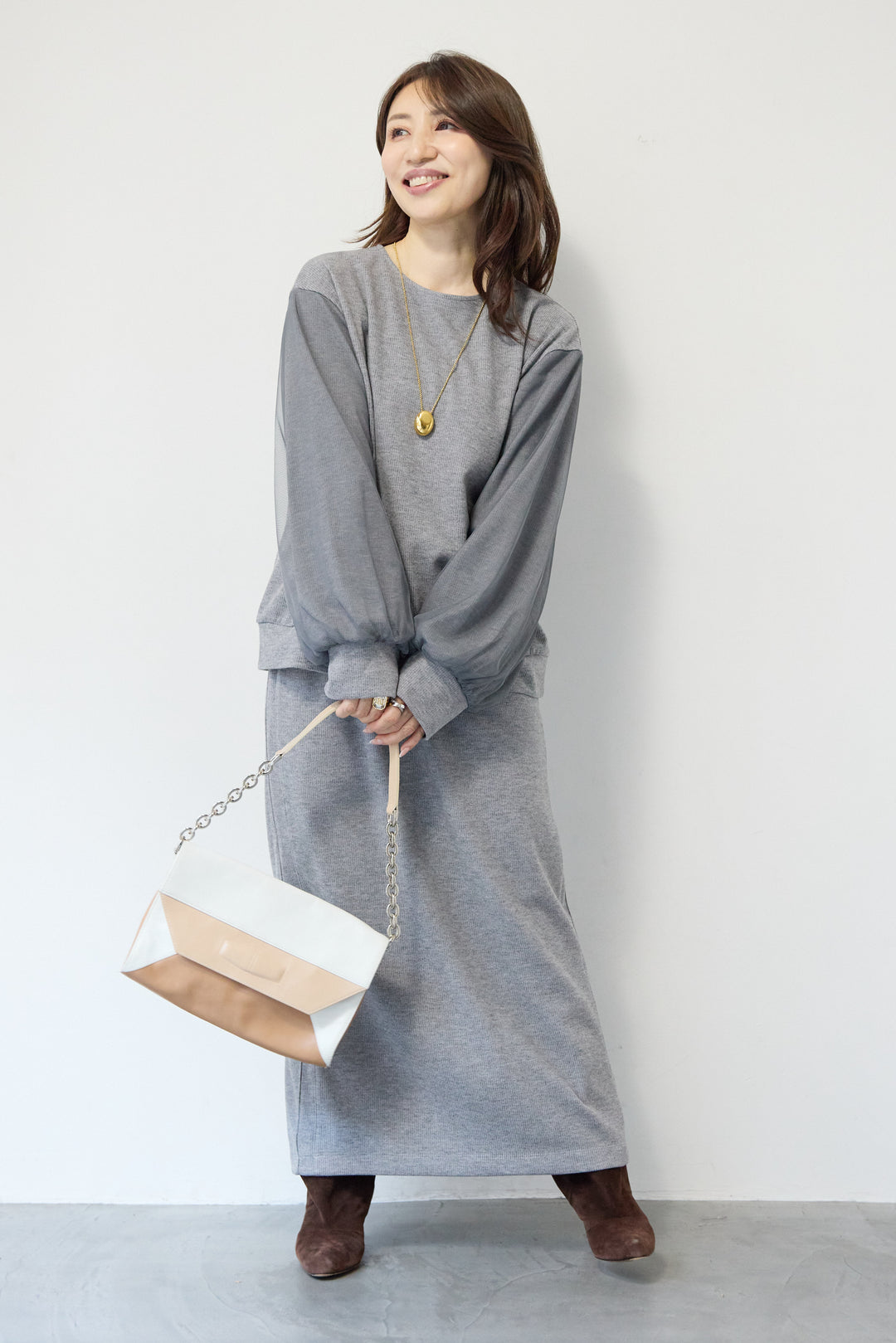 ニットコーデュロイストレートスカート