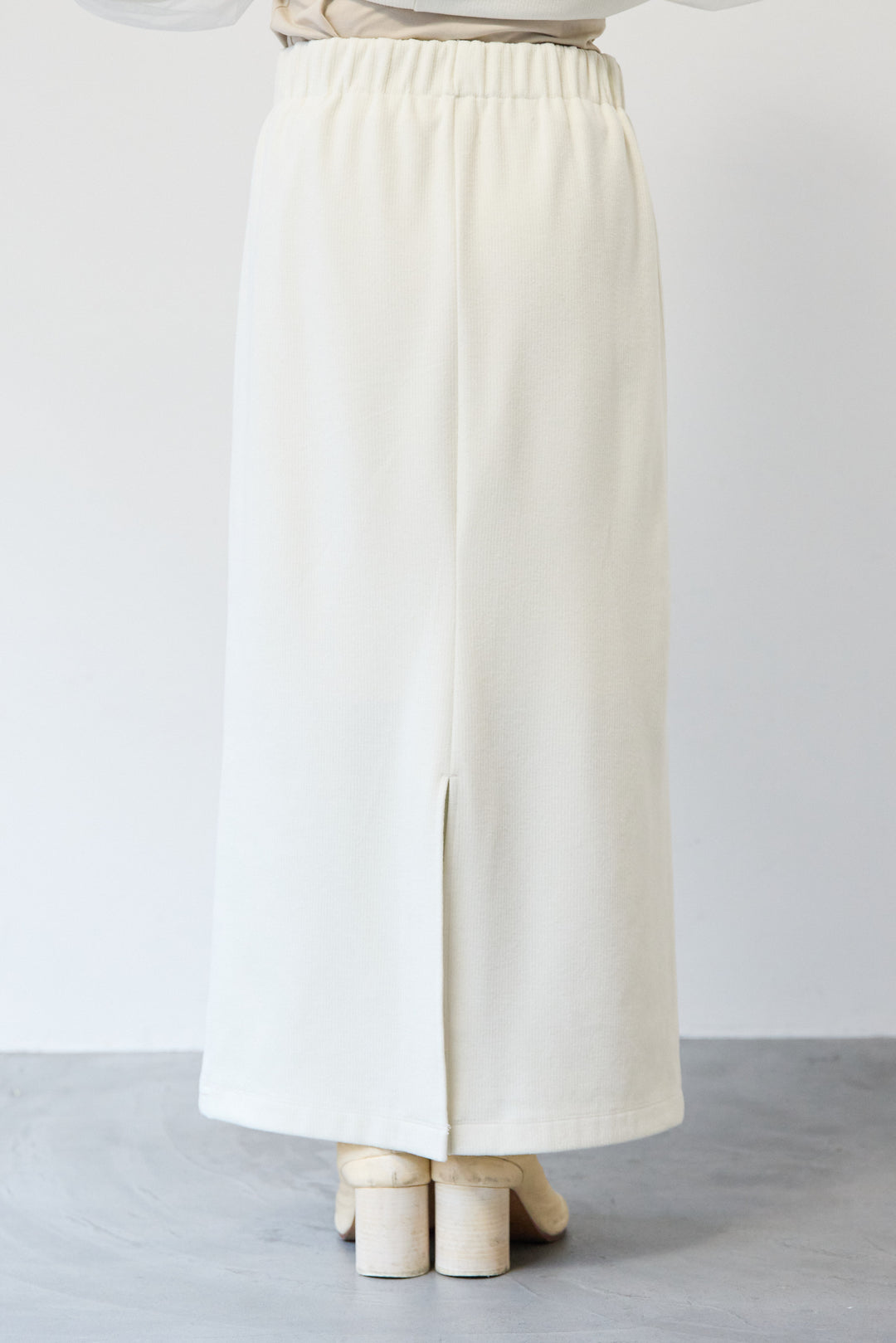 ニットコーデュロイストレートスカート