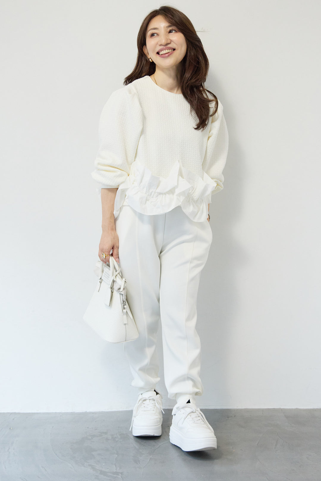 ふくれジャガードフリルヘムプルオーバー