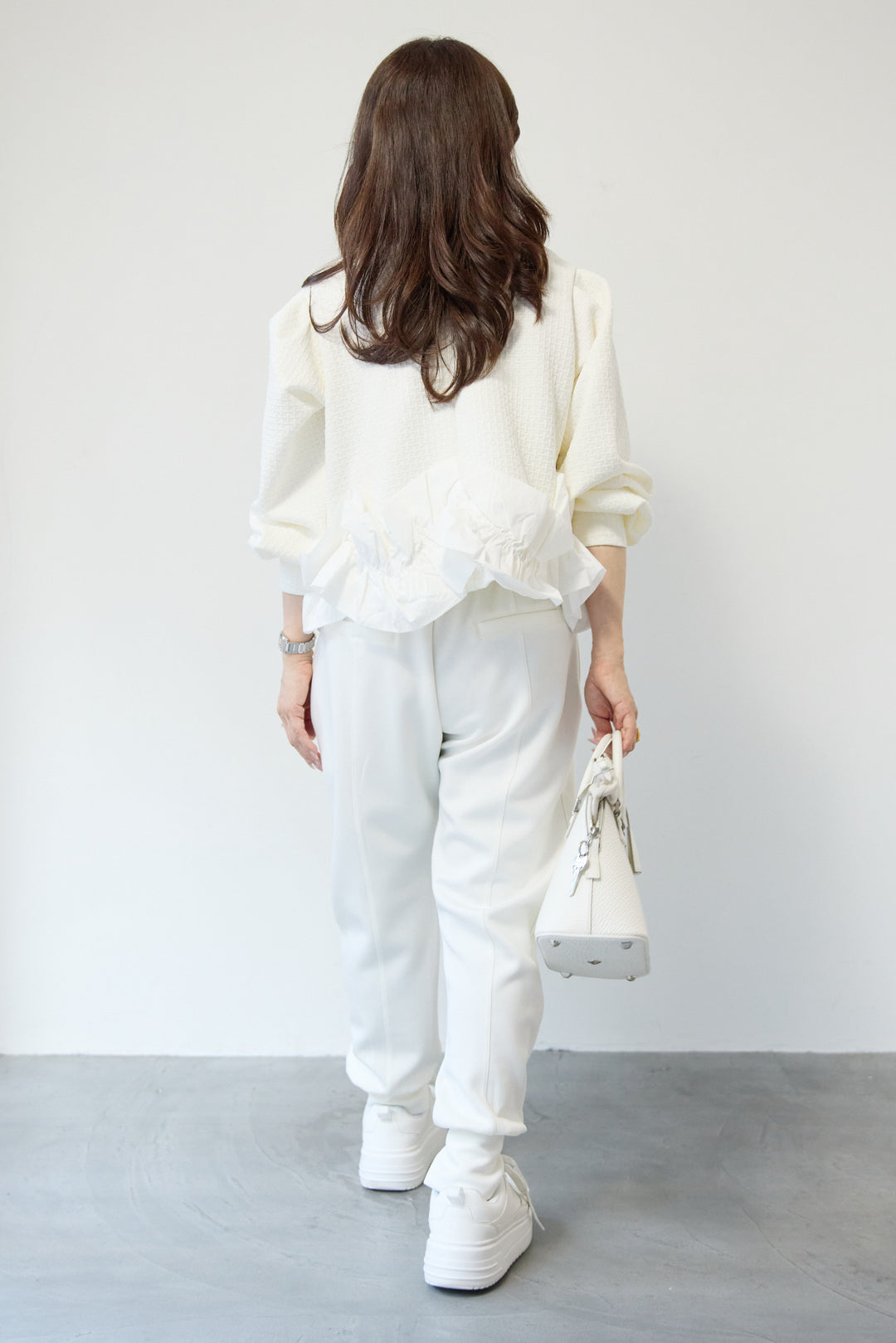 [SET]ふくれジャガードフリルヘムプルオーバー+【REIKOコラボ】スウェット起毛ジョガーパンツ(2set)