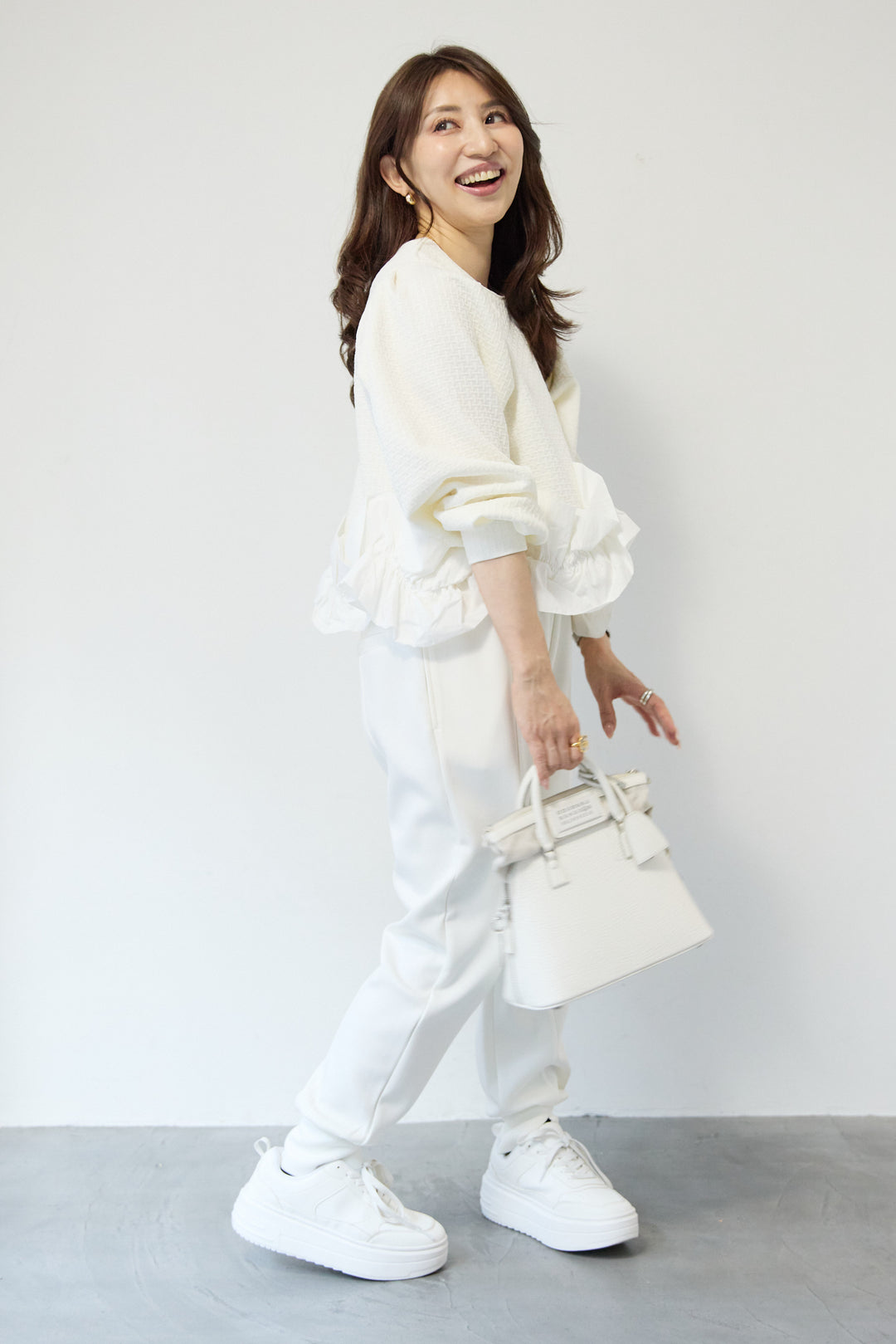 [SET]ふくれジャガードフリルヘムプルオーバー+【REIKOコラボ】スウェット起毛ジョガーパンツ(2set)