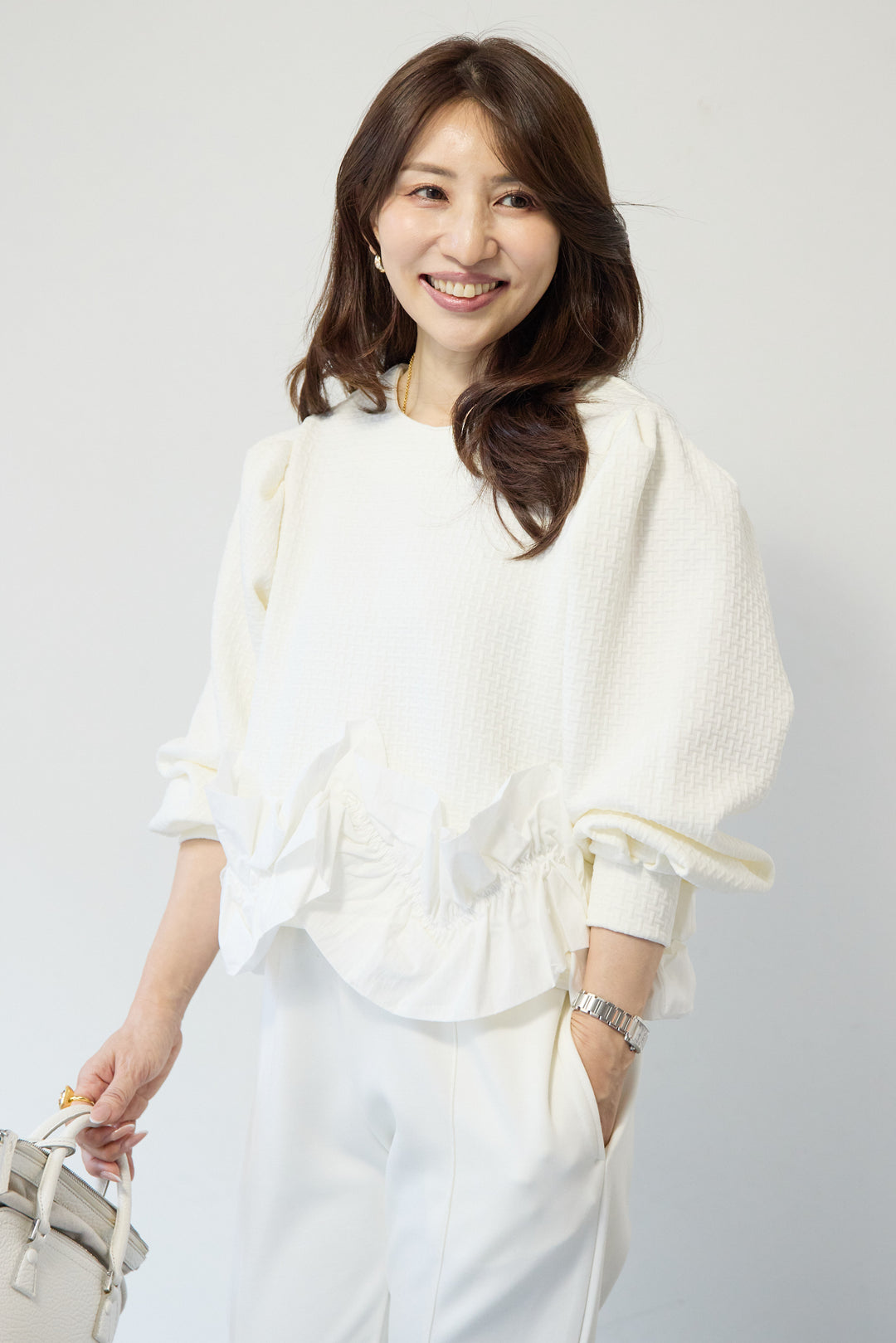 ふくれジャガードフリルヘムプルオーバー