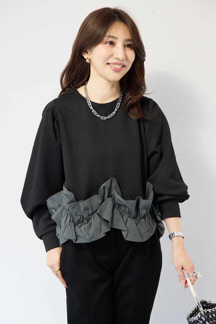 ふくれジャガードフリルヘムプルオーバー