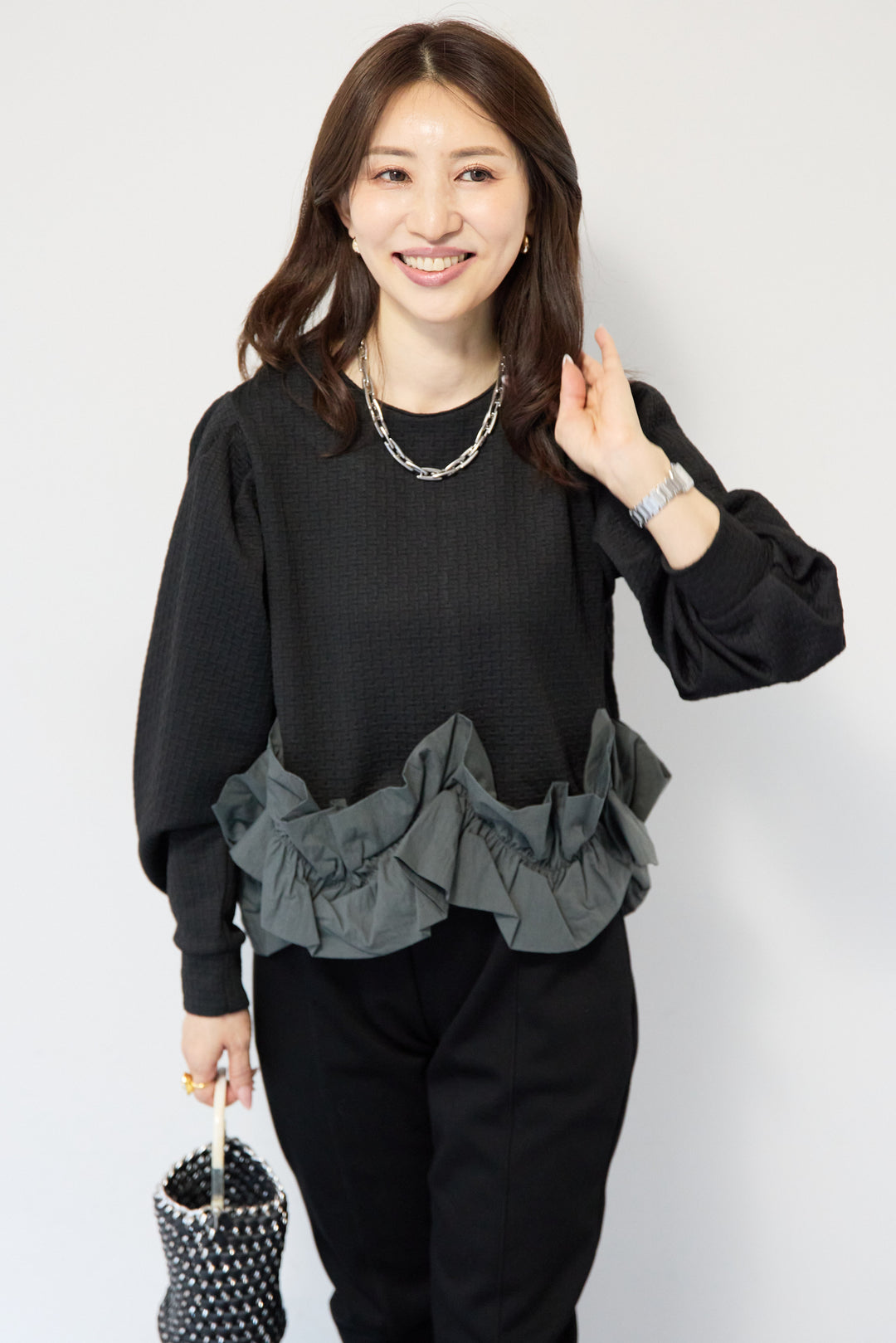 ふくれジャガードフリルヘムプルオーバー