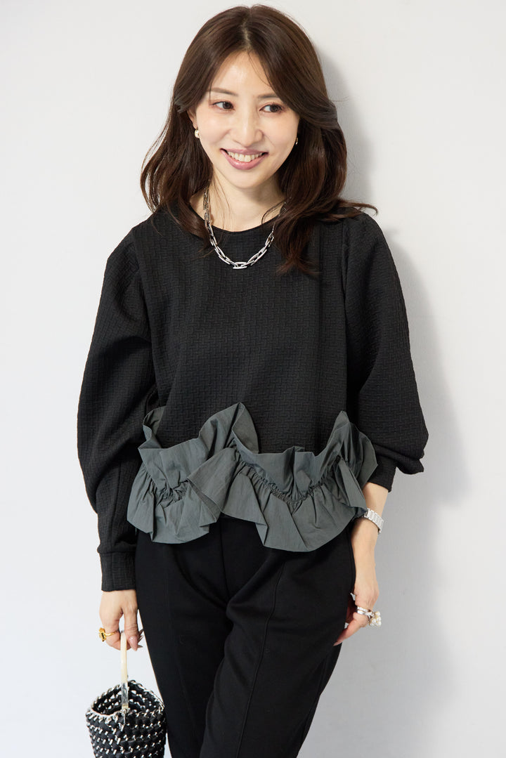 ふくれジャガードフリルヘムプルオーバー