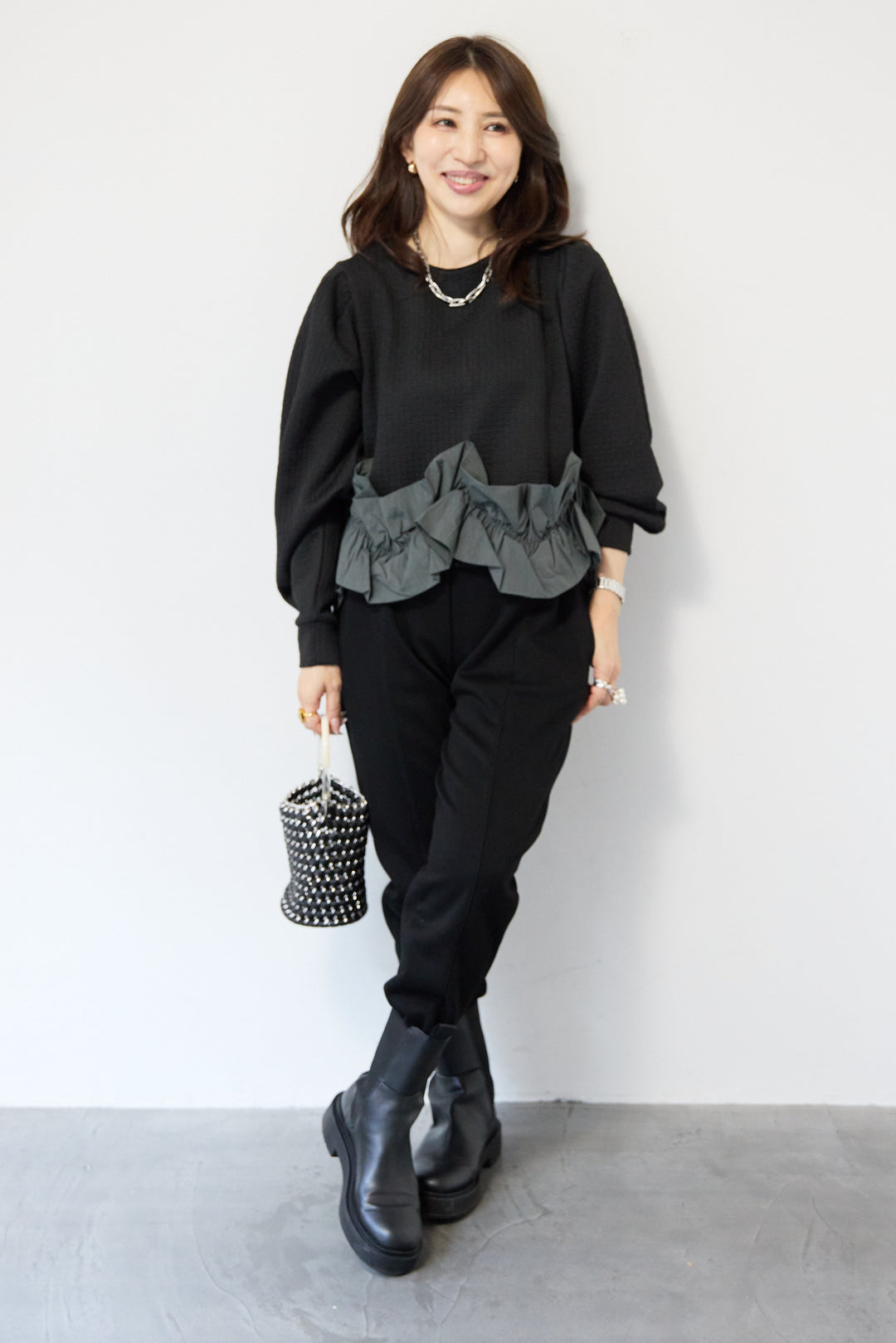 [SET]ふくれジャガードフリルヘムプルオーバー+【REIKOコラボ】スウェット起毛ジョガーパンツ(2set)