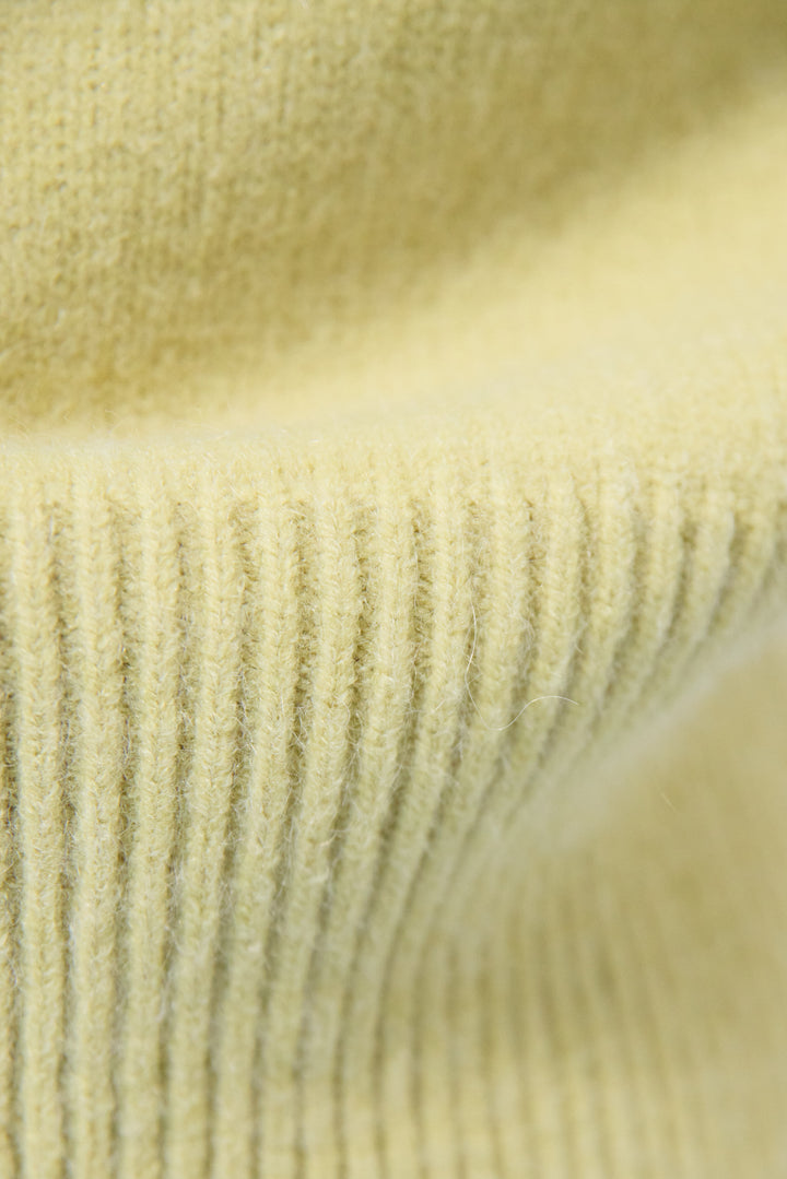 ライトウォームタートルネックニット