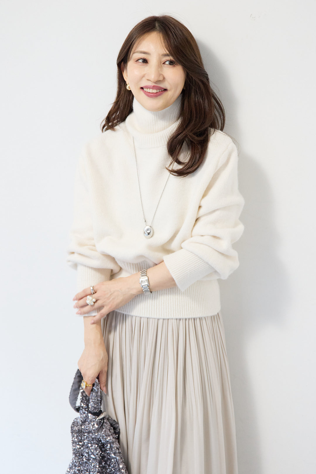 ライトウォームタートルネックニット