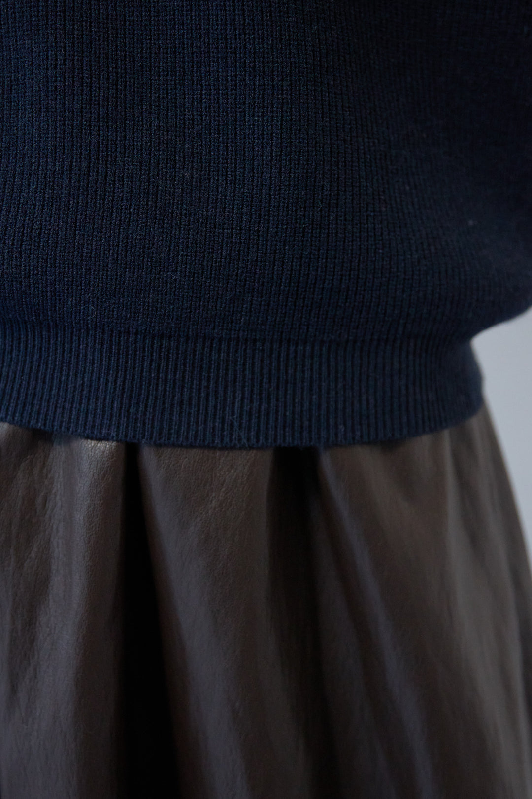 [SET]ショールカラーニットプルオーバー+エコレザーフレアスカート(2set)