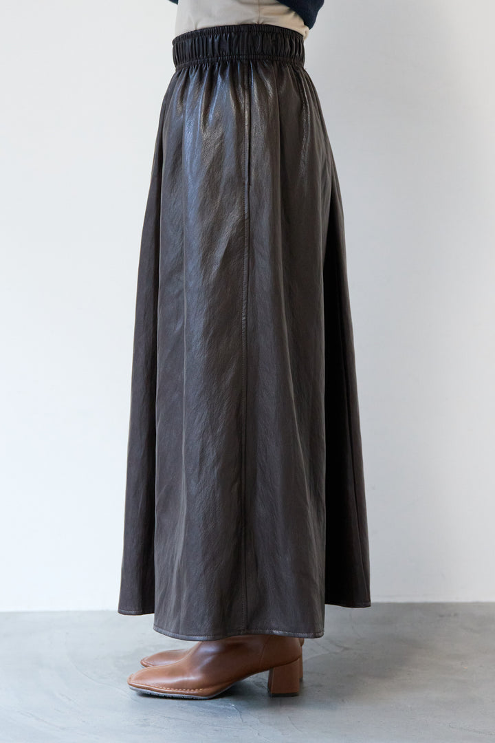 エコレザーフレアスカート