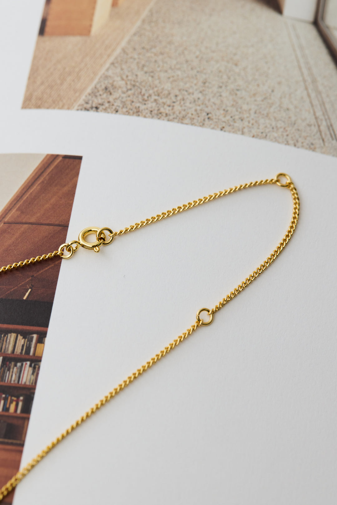 メタルプレートパールネックレス